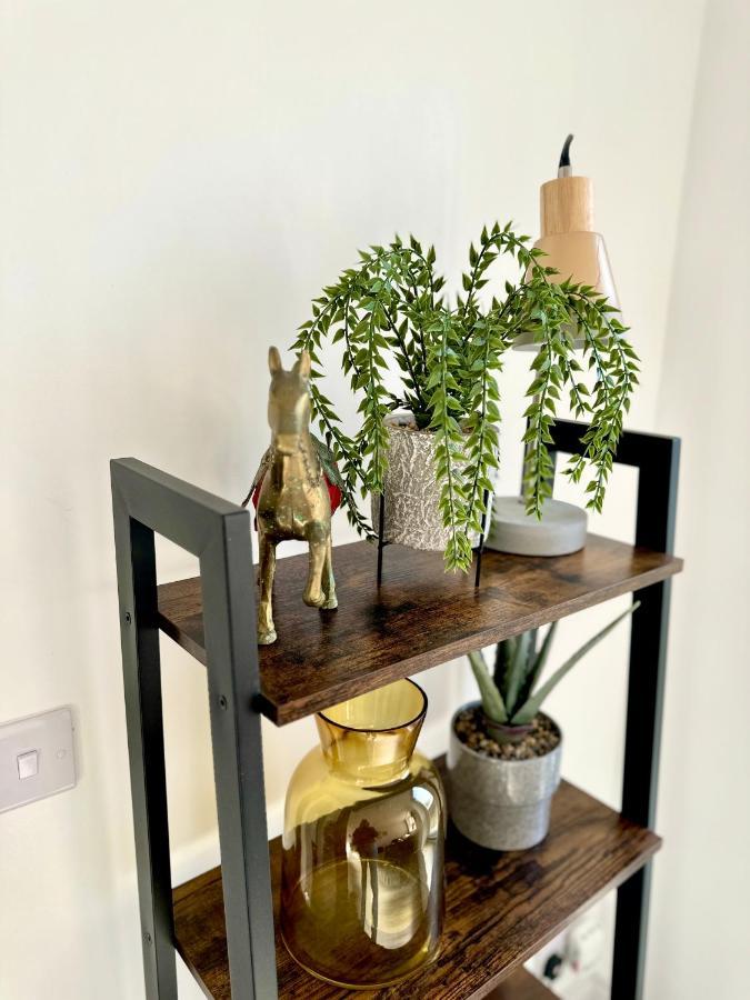 Cosy One Bedroom Apartment Trowbridge Luaran gambar